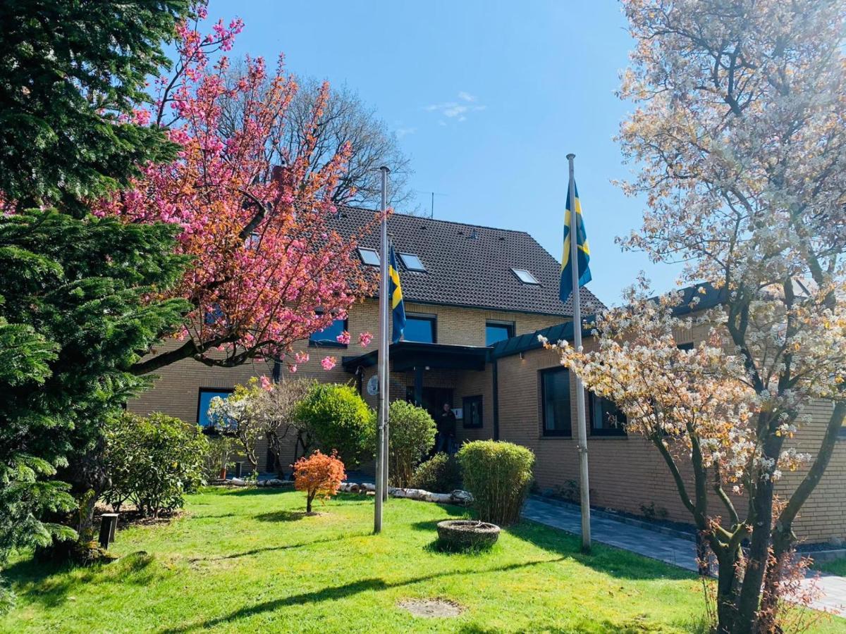 Hotel Am Schwarzen Berg Stade Buitenkant foto
