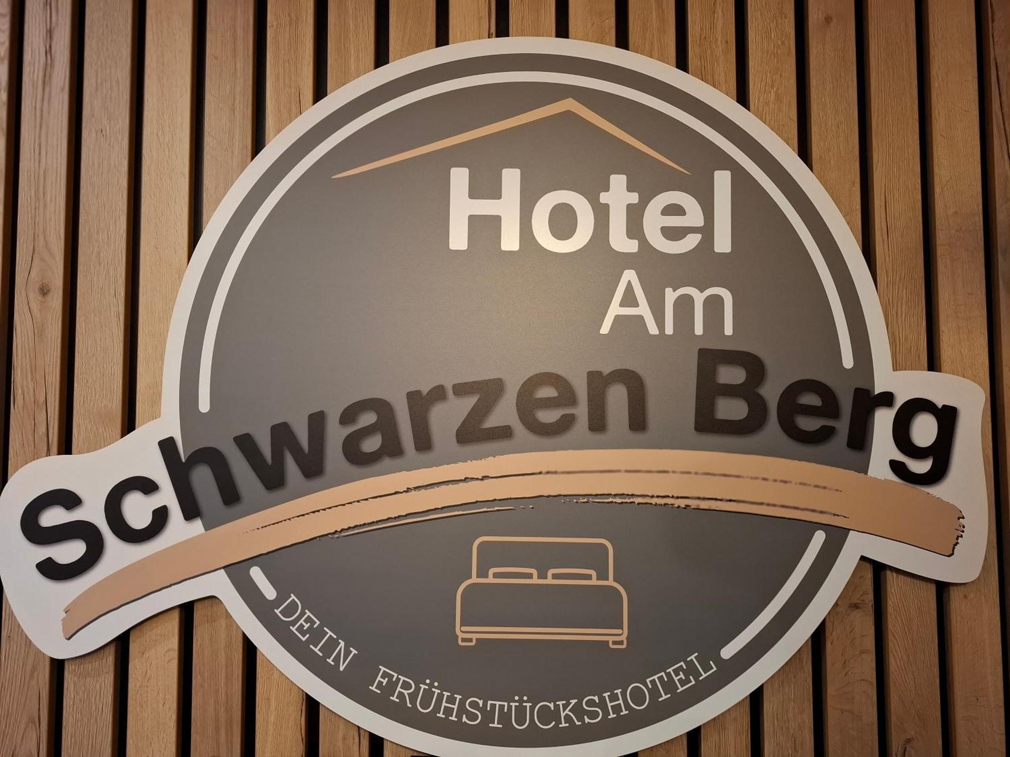 Hotel Am Schwarzen Berg Stade Buitenkant foto