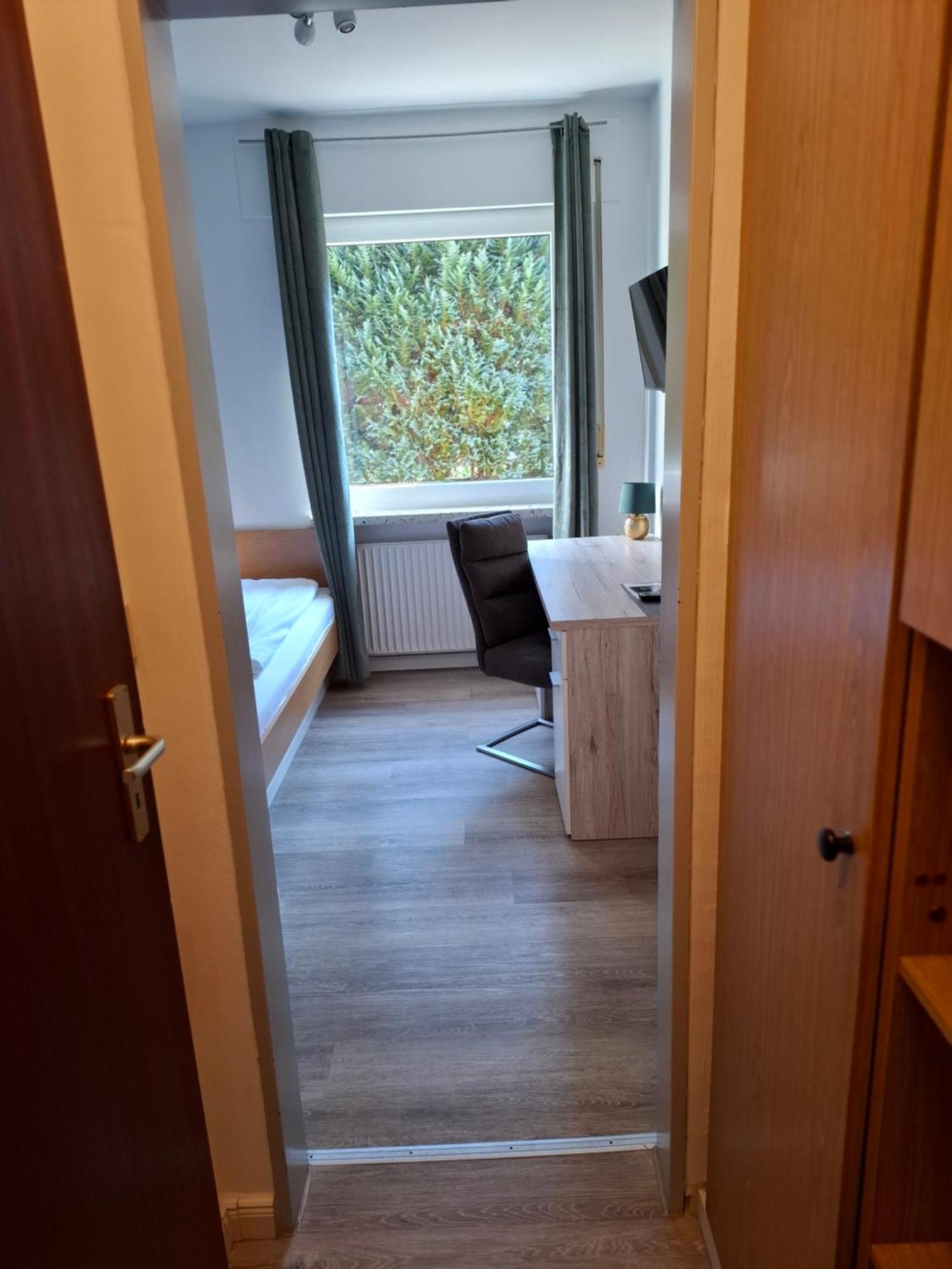 Hotel Am Schwarzen Berg Stade Buitenkant foto