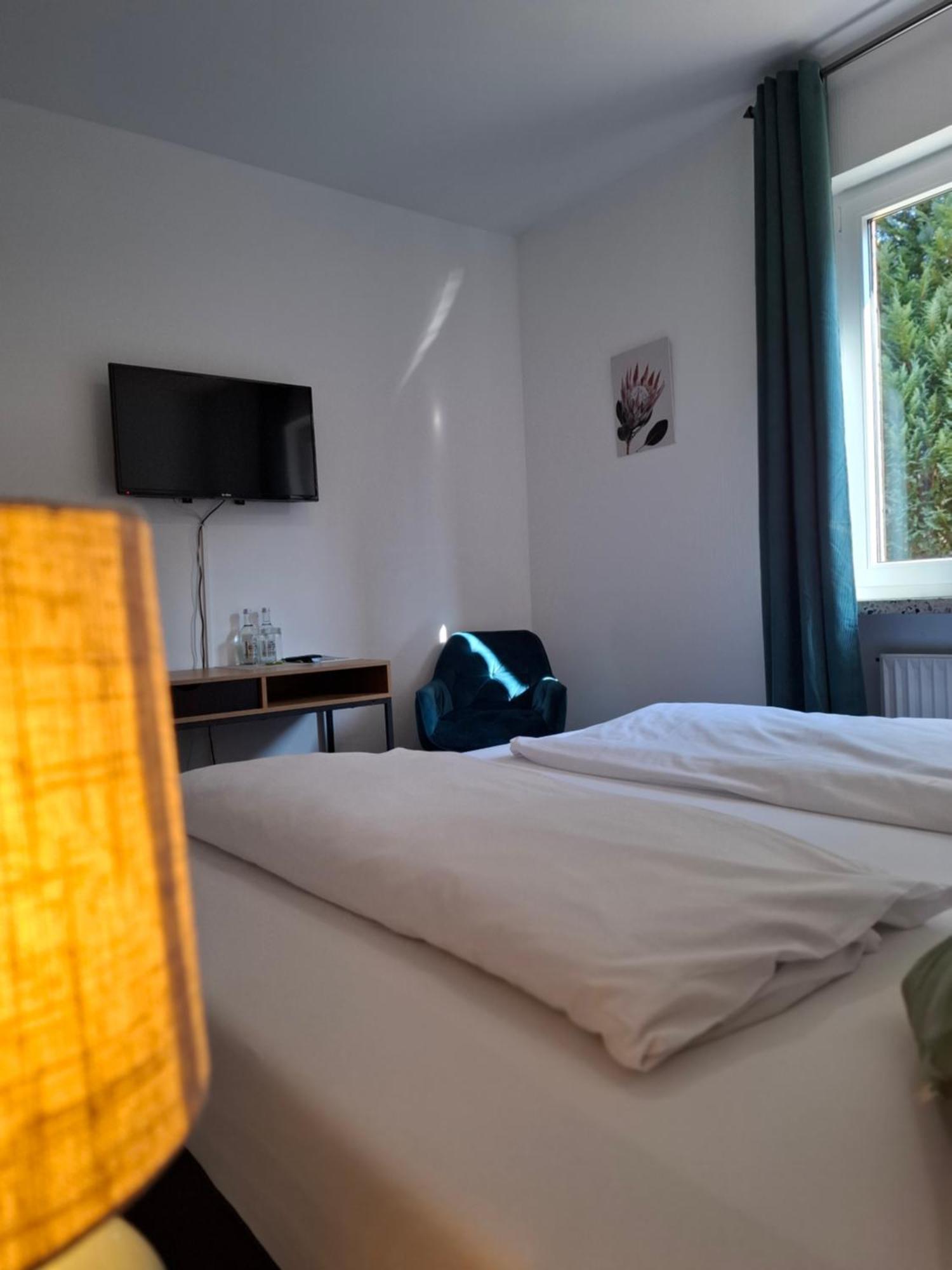 Hotel Am Schwarzen Berg Stade Buitenkant foto