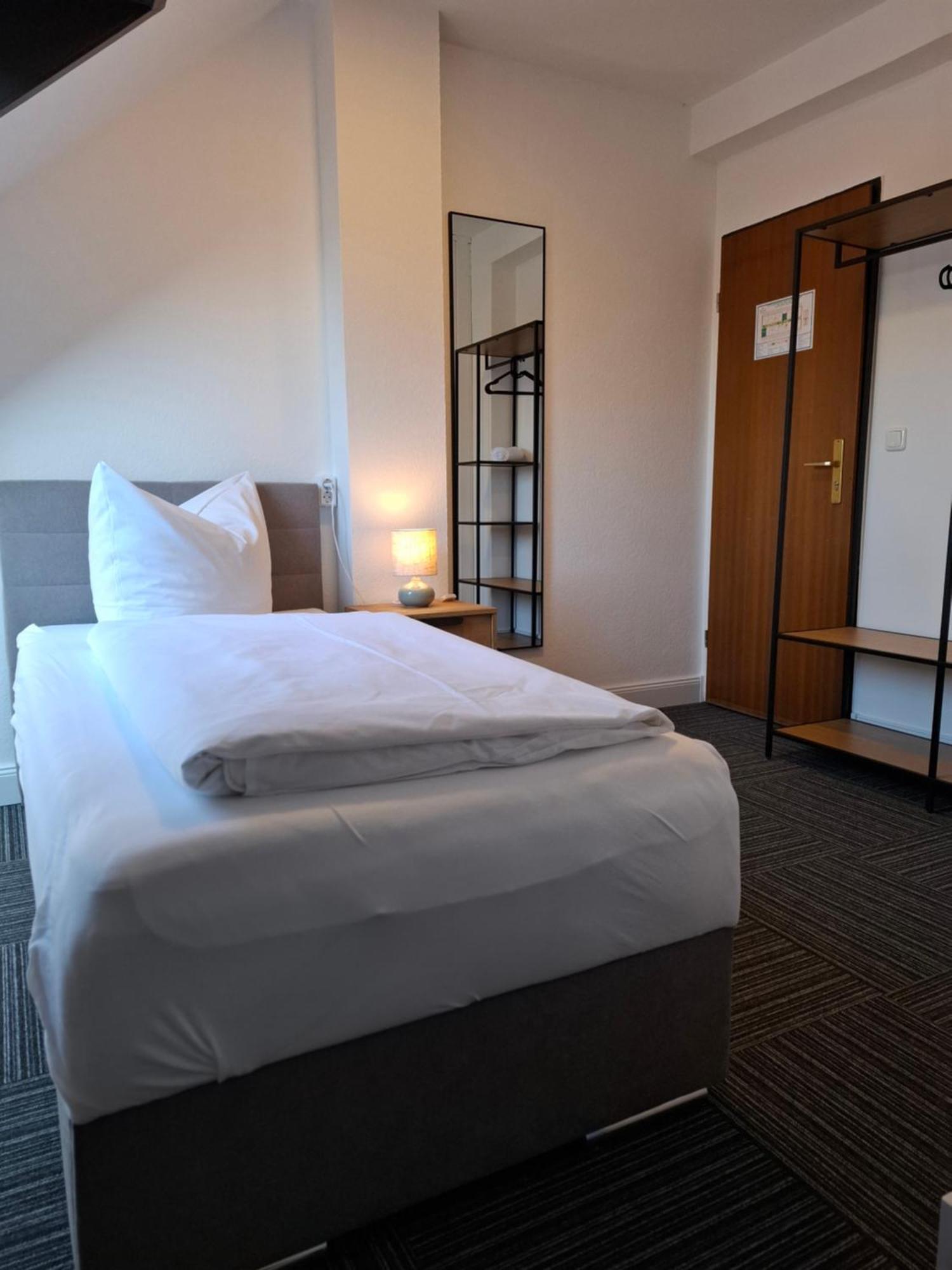 Hotel Am Schwarzen Berg Stade Buitenkant foto